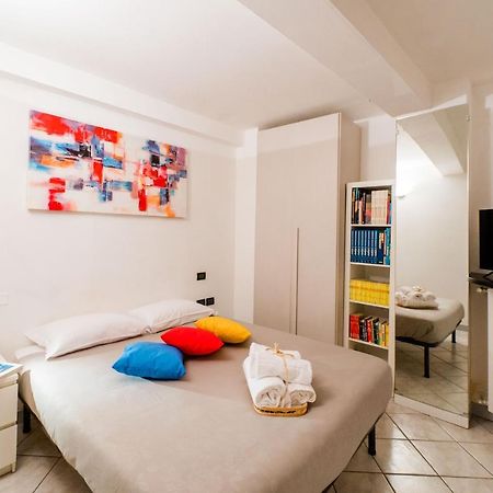 Feel - Minimal House - Bergamo Centro Apartment Luaran gambar